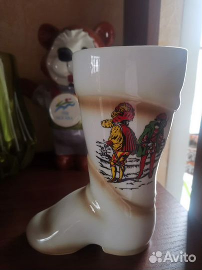 Коллекция керамических башмаков