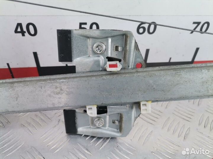 Стеклоподъемник передний левый Mercedes-Benz