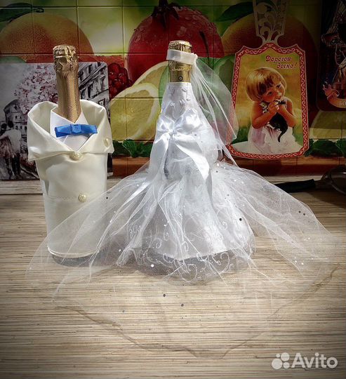 Свадебные украшения на бутылки шампанского