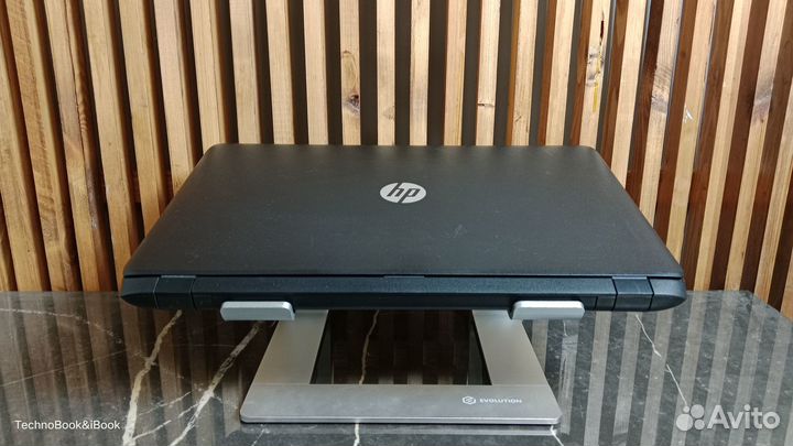 Ноутбук HP 17-p104ur