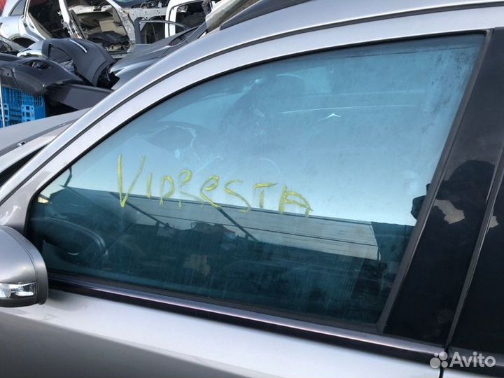 Стекло двери переднее левое Mercedes E-Class W211