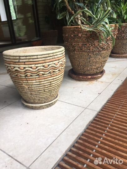 Большые цветочные горшки