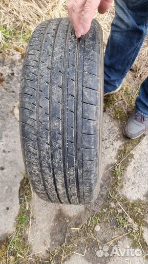 Yokohama LT Radial 215 215/65 R16