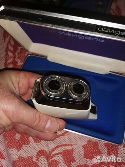 Бритвенная машинка