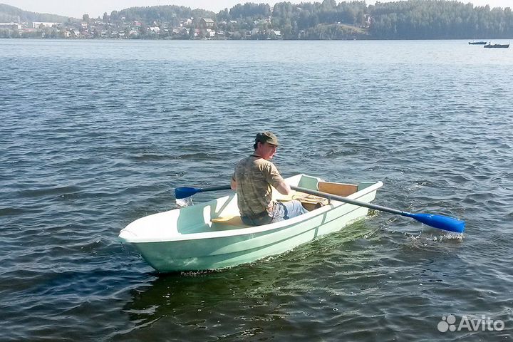 Пластиковая моторная лодка Виза Легант - 340