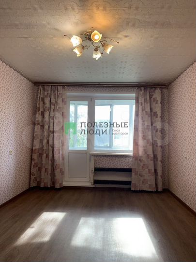 2-к. квартира, 51 м², 1/9 эт.