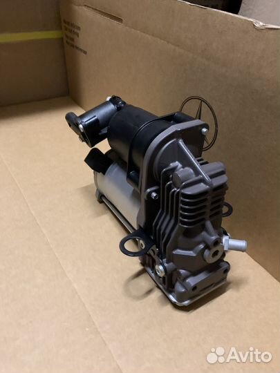 Компрессор пневмоподвески Mercedes S Class W221