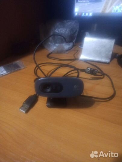 Веб камера Logitech c270