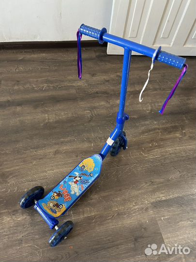 Самокат детский трехколесный