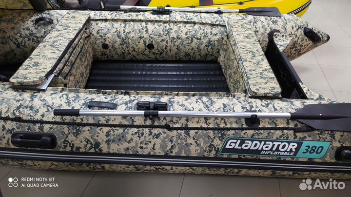 Лодка Gladiator E 380 PRO Camo