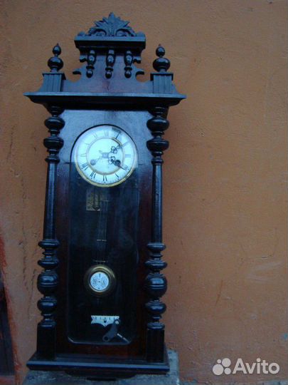 Часы антикварные настенные с боем Le Roi a Paris