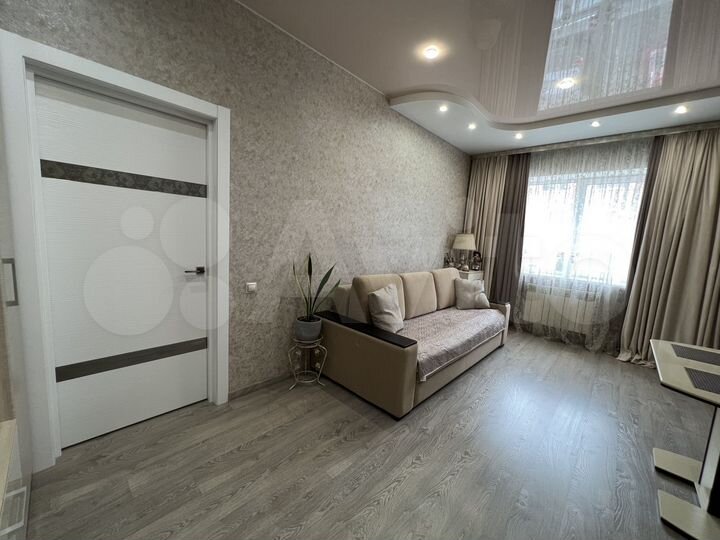 2-к. квартира, 47 м², 1/3 эт.