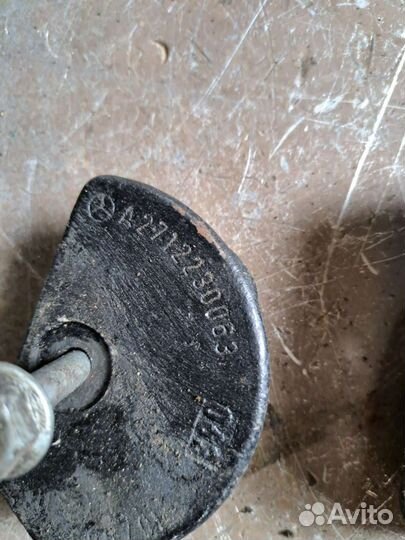 Кронштейн двигателя на Mercedes W203