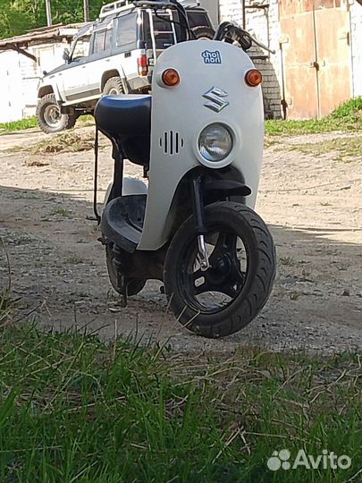 Мопед Suzuki