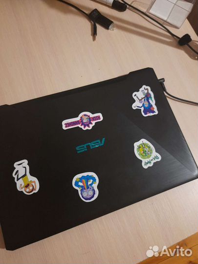 Игровой ноутбук Asus Vivobook X570DD M570DD