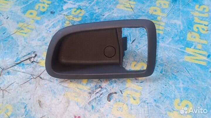 Окантовка ручки внутренней передняя левая Mazda