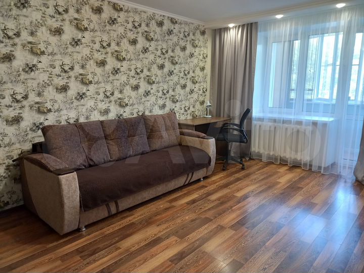 1-к. квартира, 42 м², 1/10 эт.