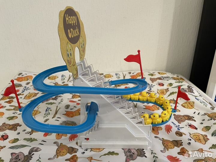 Игрушка веселые уточки