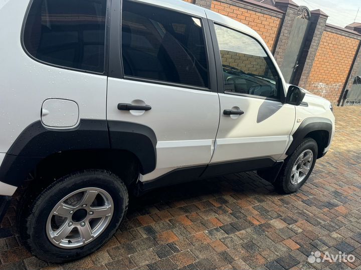 ВАЗ Niva Travel 1.7 МТ, 2024, 300 км
