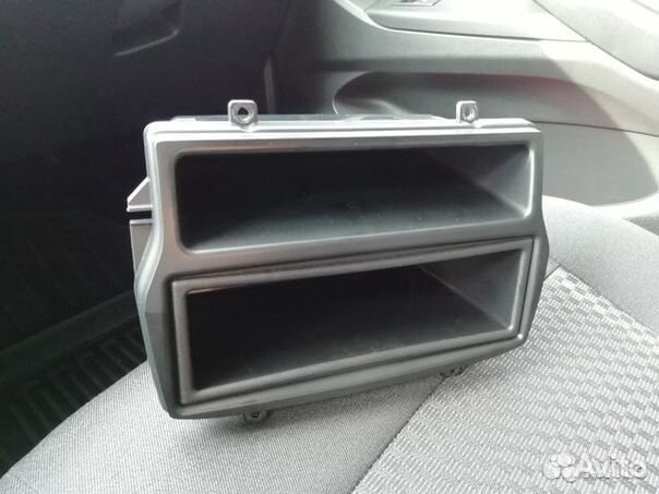 Рамка 1DIN, заглушки птф,решетка, защита на Весту