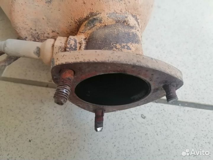 Выпускной коллектор Калина 2 21127 двс с катализат