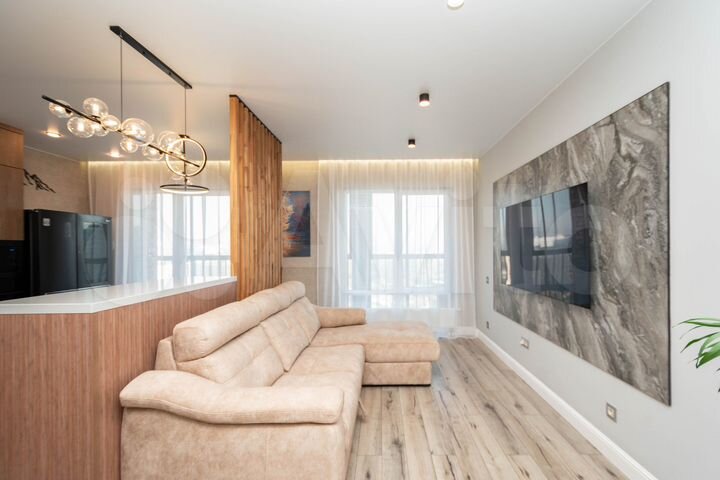 3-к. квартира, 100 м², 13/17 эт.