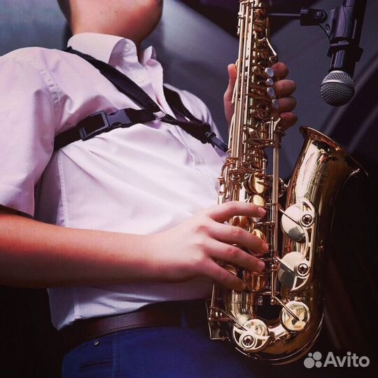 Саксофонист и DJ на праздник