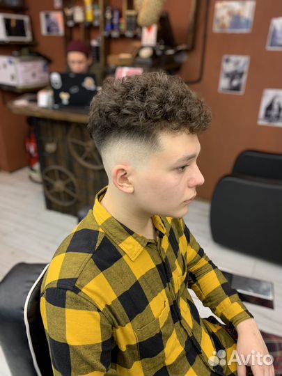 Барбер парикмахер мужской