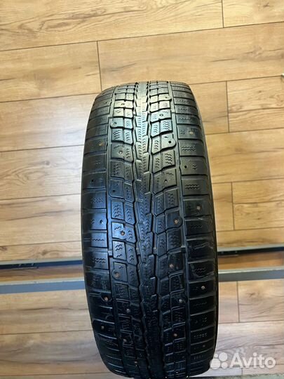 Dunlop SP Winter Ice 01 205/60 R16 92T
