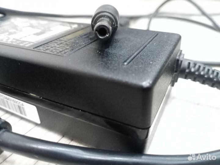 Зарядное устройство для ноутбука оригинал