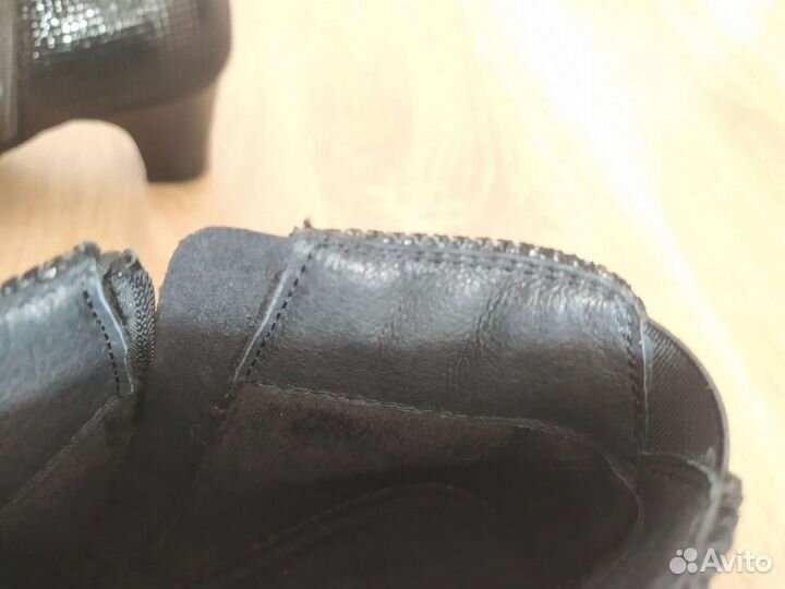 Абсолютно новые кожаные ботинки ботильоны