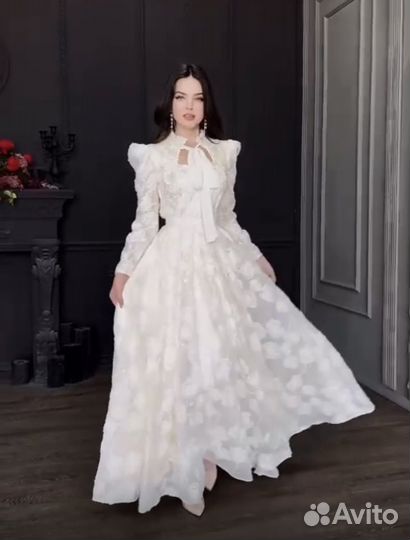 Платье в пол