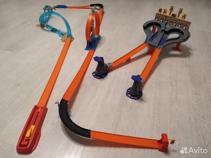 Hot wheels, 3 набора, трек