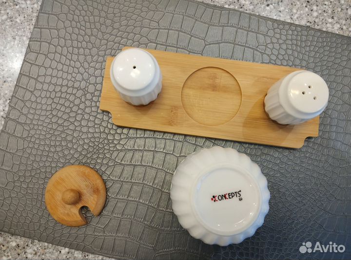 Набор для специй на подставке соль перец сахар