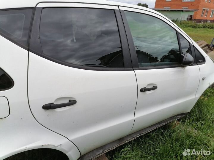 Двери правая сторона Mercedes A140 А160 w168