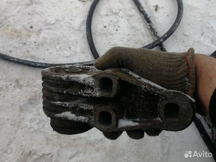 Подушка двигателя ауди а4б5