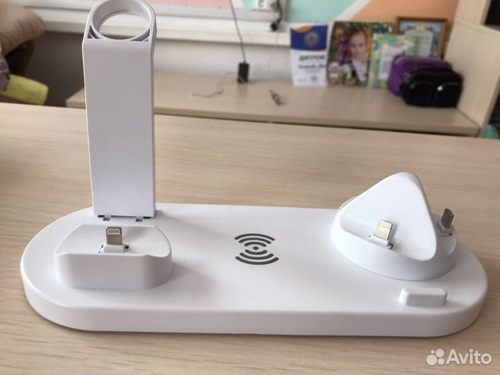 Док станция