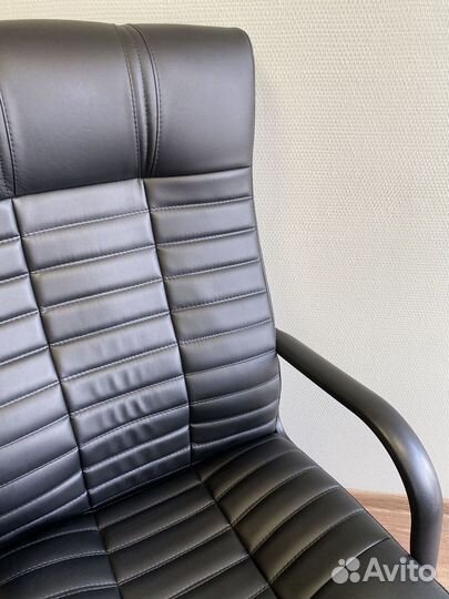 Кресло для офиса с доставкой до двери