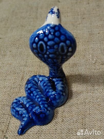 Статуэтка фарфор гжель