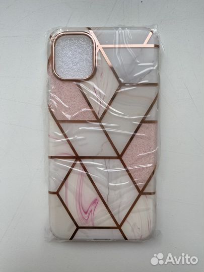 Чехол на iPhone 11