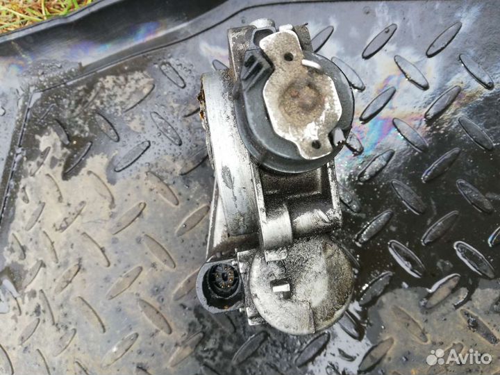 Дроссельная заслонка Мерседес W210