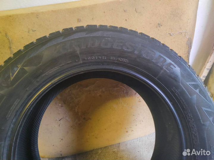 Bridgestone Blizzak DM-V1 225/65 R17 102S