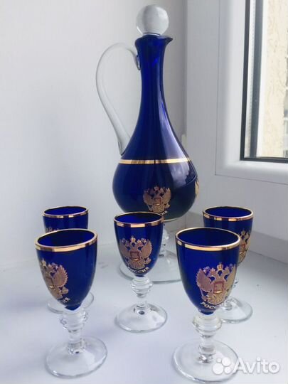 Графин и рюмки