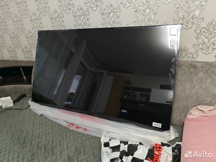 SMART tv 50 новый