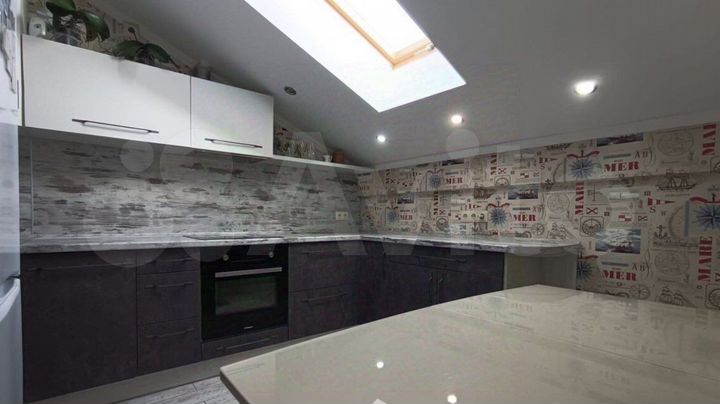 2-к. квартира, 53 м², 10/10 эт.