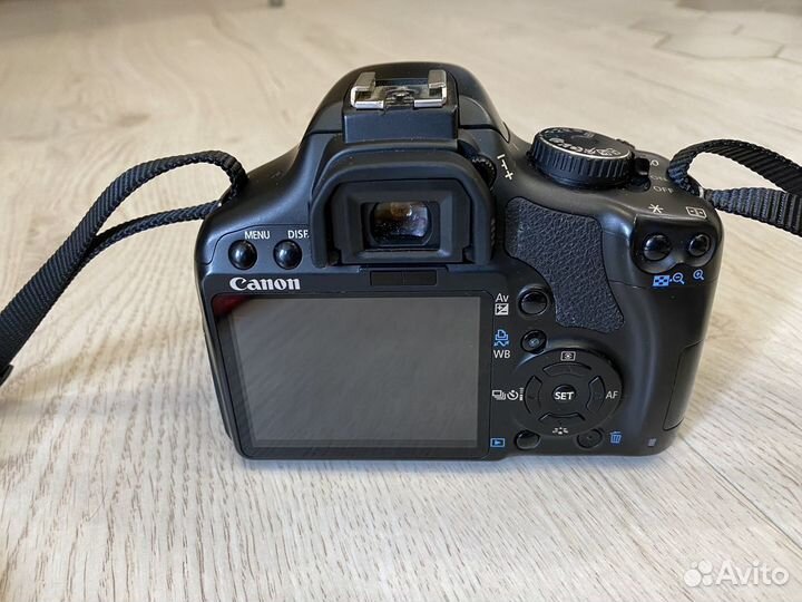 Зеркальный фотоаппарат Canon 450D