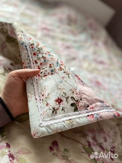 Лоскутное одеяло ручной работы