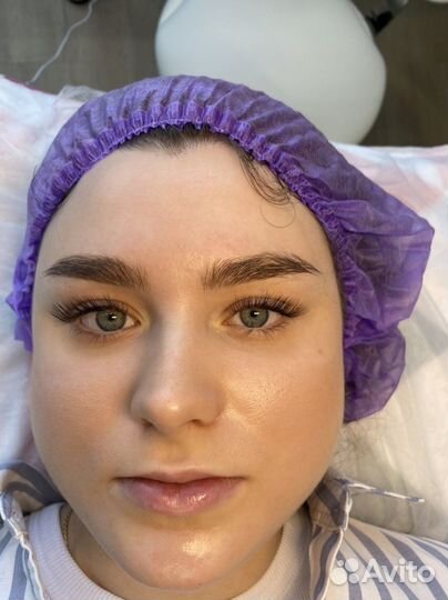 Наращивание ресниц, окрашивание бровей