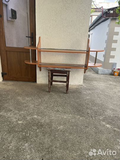 Полка настенная навесная