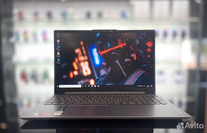 Ноутбук Lenovo Ryzen 5 7520U/DDR5-8Gb/SSD-256Gb